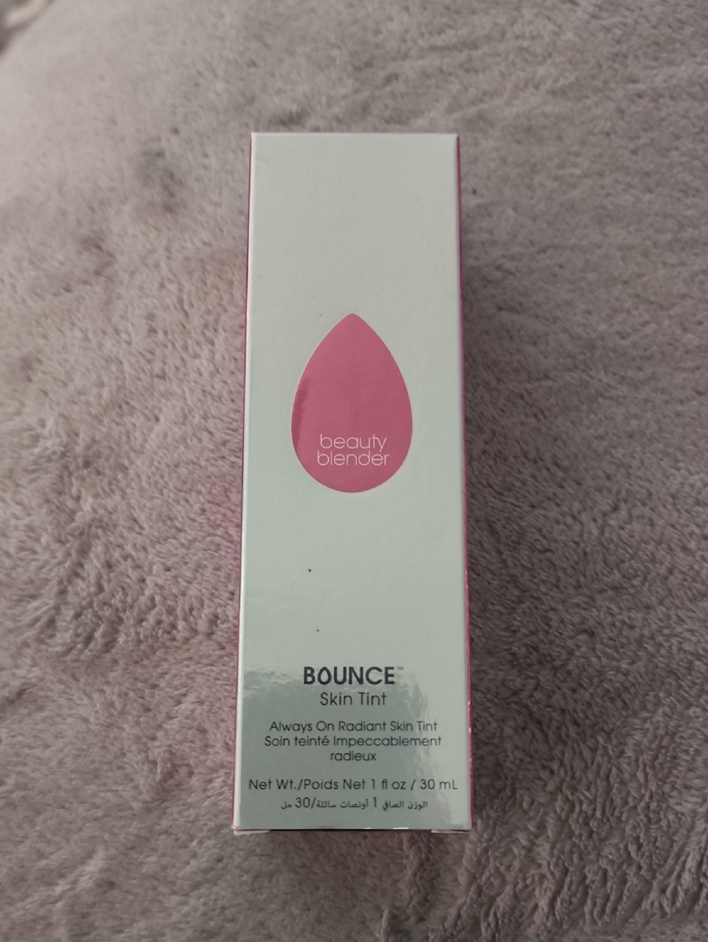 beautyblender Bounce Skin Tint - Pink Packaging